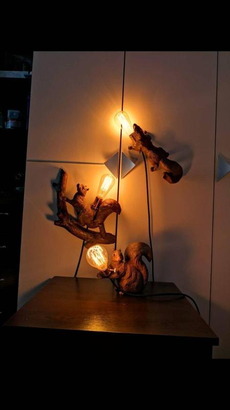 Charming Squirrel Lamp