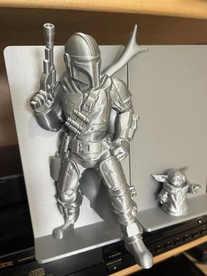 The Mandalorian & Baby Yoda Bookends – Epic Star Wars Display!