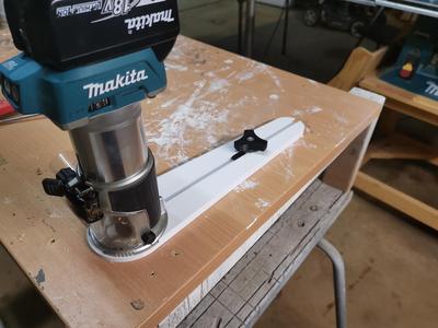 Circle Jig for Makita Trim Router
