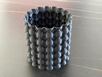 Elegant Vase balls