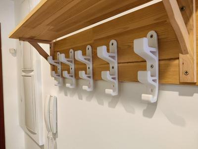 Robust coat rack – multi hooks
