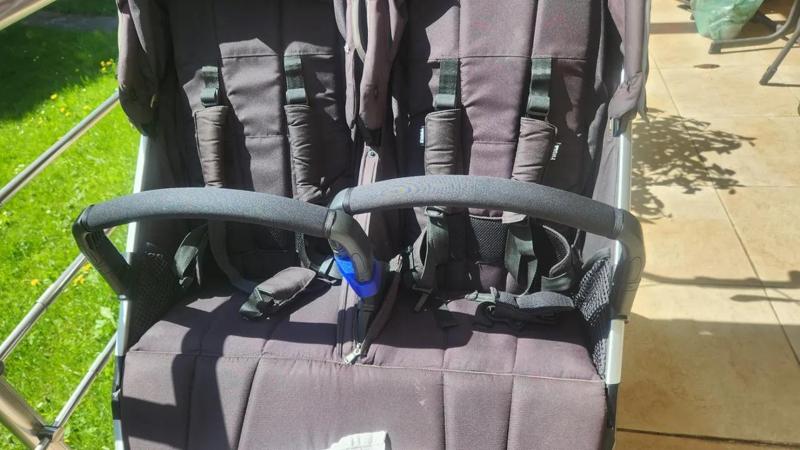 Thule Urban Glide 2 double stroller mount for bumper bar from single seat version