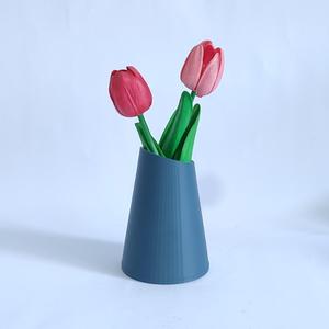 SIMPLE VASE