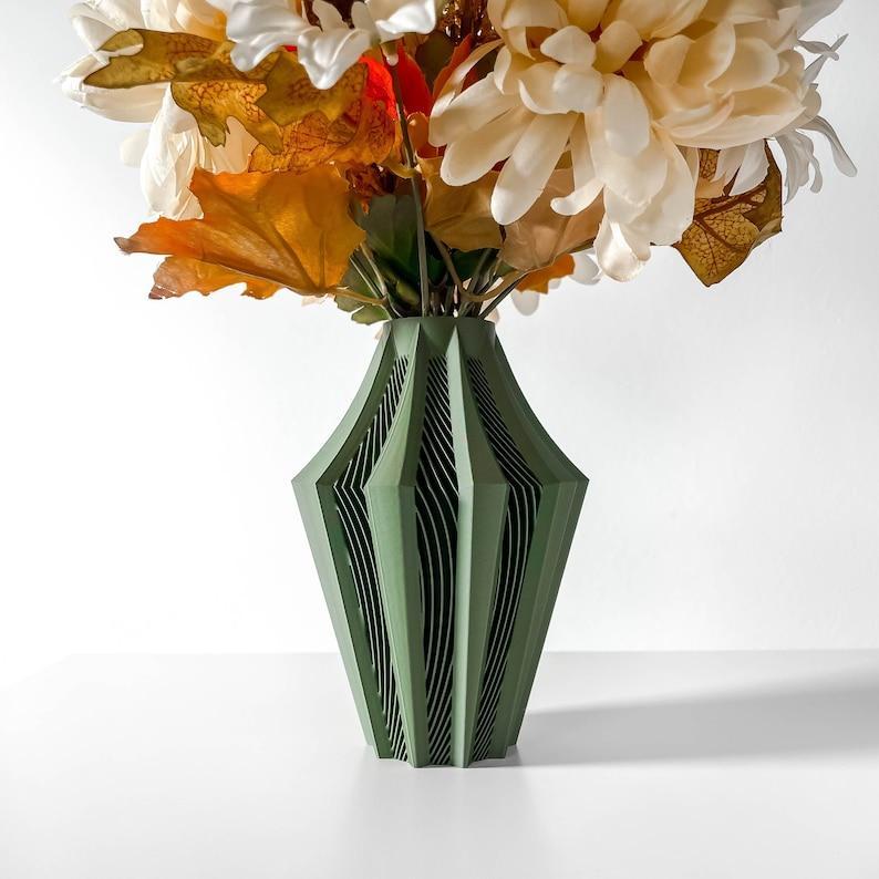 The Walo Vase STL 3D Print File, Digital Download for 3D Printing, Home Decor Vase for Flowers and Plants