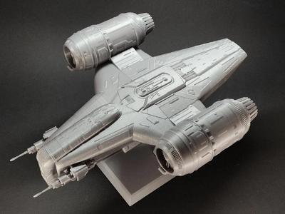 Razor Crest Star Wars Ship