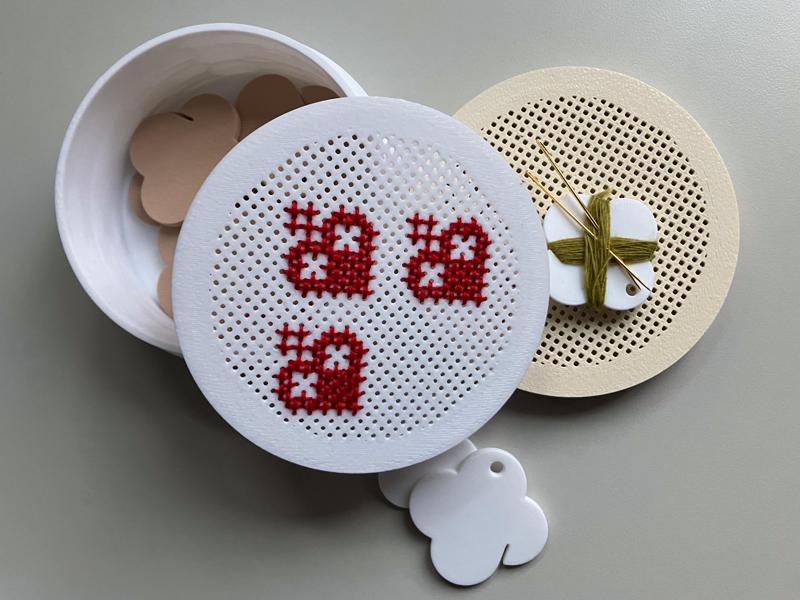 Round Cross Stitch Embroidery Box size S