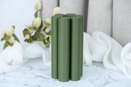 Linear Harmony Vase – Minimalist Elegance in Every Line