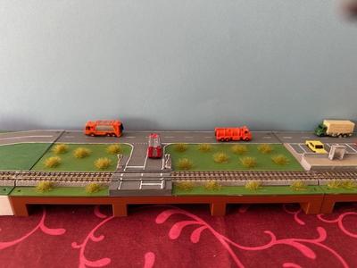 “z-slat“ 02 railroad crossing (z-scale)