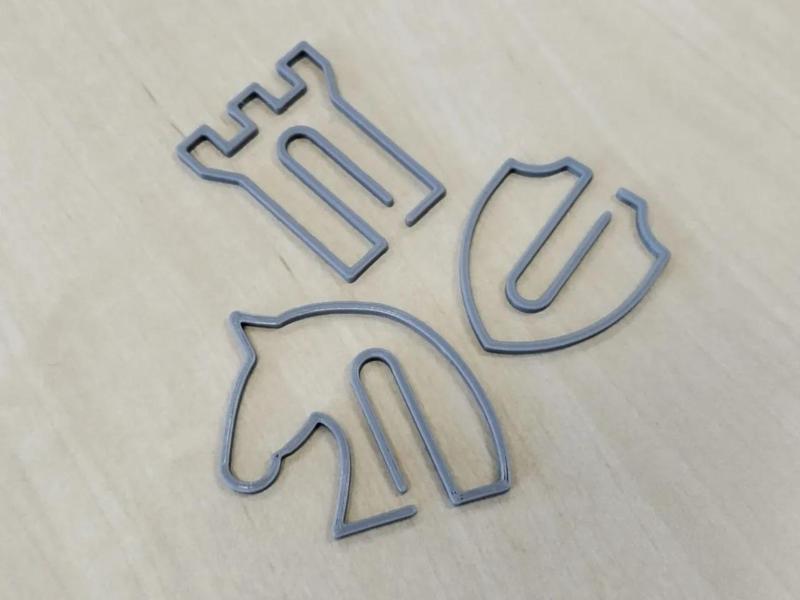 Knight Paper Clips
