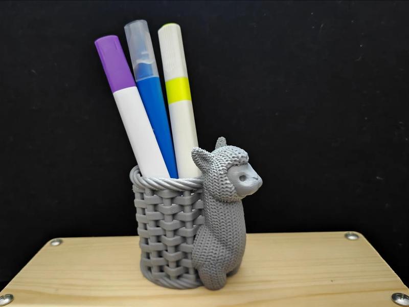 Alpaca with Basket Pen Holder