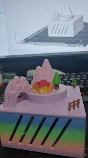 Magnetic Train Music Box Phone Stand Version 4.0