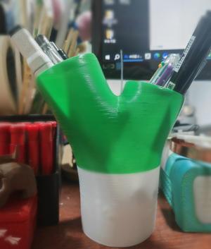 Scallion Pen Holder