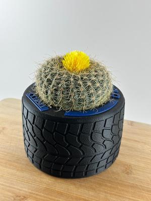 F1 Tire Planter