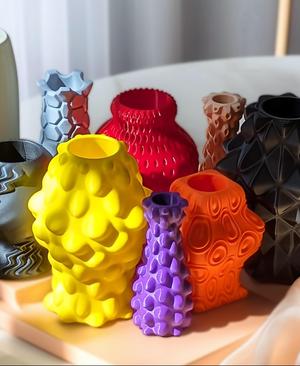Zaggi Vase