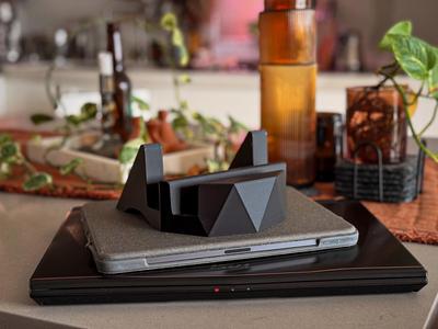 Geometric Style Vertical Laptop & Tablet Stand