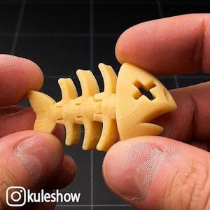 Flexi Fish Bone keychain