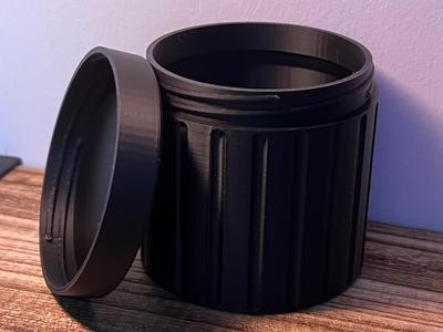 Container with screw lid