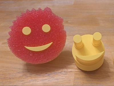 Scrub Daddy With Suction Cup