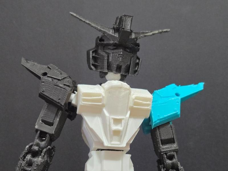 Gundam V1 – Dummy 13 frame and armor