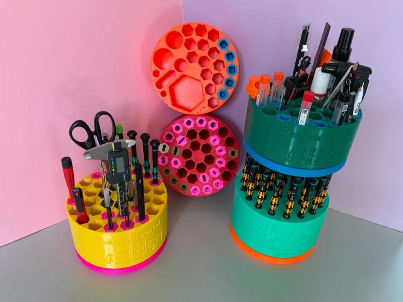 (R)evolution Organizer