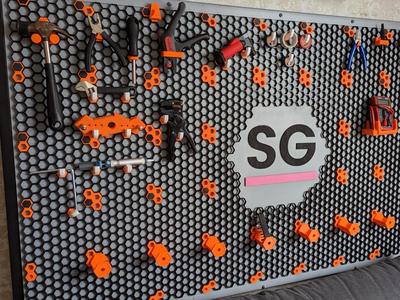 honeycomb storage wall