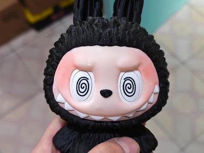 Labubu dizzy eyes