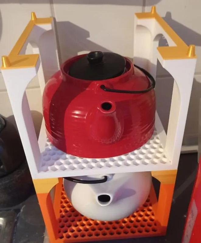 Stackable shelf