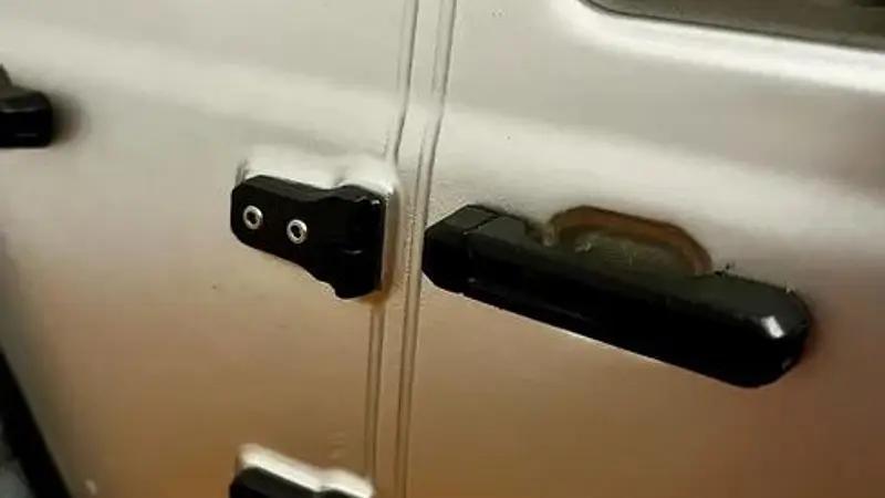 AXIAL SCX6 Hinge Set
