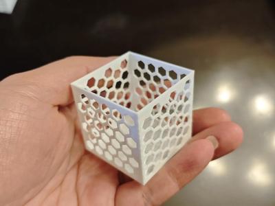 Ingenious Honeycomb Design, Highly Efficient Filament Usage, 4×4 Cubic Storage Box, Scalable, One-Click Printing