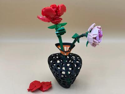 Warmly Heart-Vase