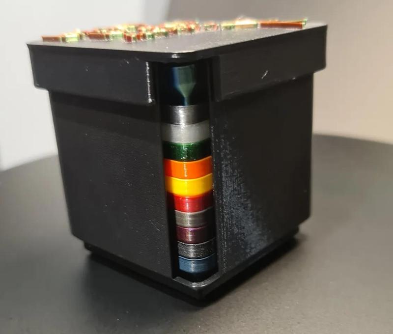 Box for stackable filament samples