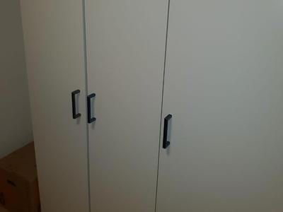 Door handle for IKEA cabinet e.g. KLEPPSTAD