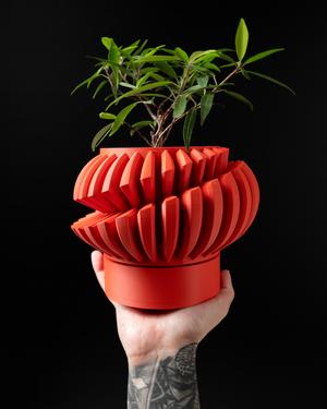 Luxira Planter Pot V2 by MODERN MACHINE