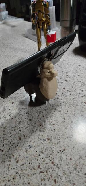 Remake of a Llama Phone Holder   