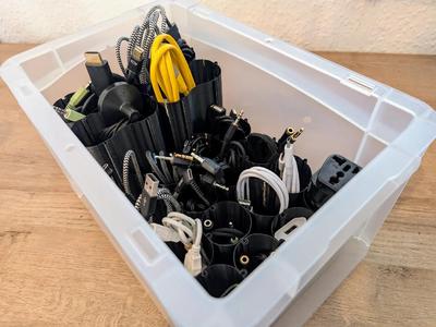 Simple, Modular Cable Box/Drawer Organizer (Vase&Gridfinity)