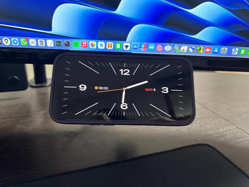 MagSafe Mount for LG Monitor