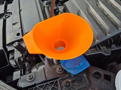 Seat Leon Washer Fluid Funnel