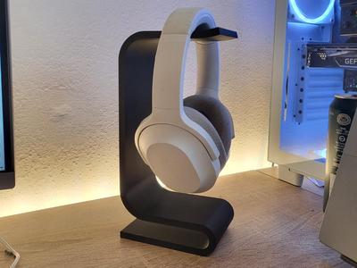 minimalist headphone holder