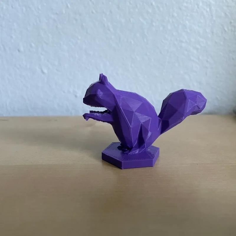 Low Poly Sqirrel