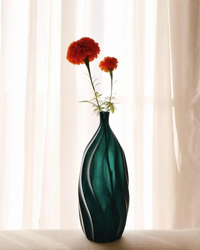Wooj Favorite Vase