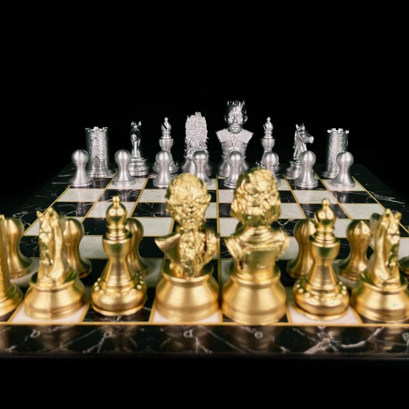 Game Of  Thrones Characters Chess Set