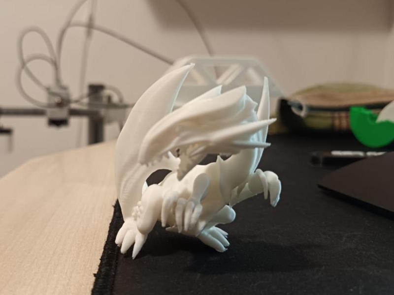 Blue-Eyes White Dragon