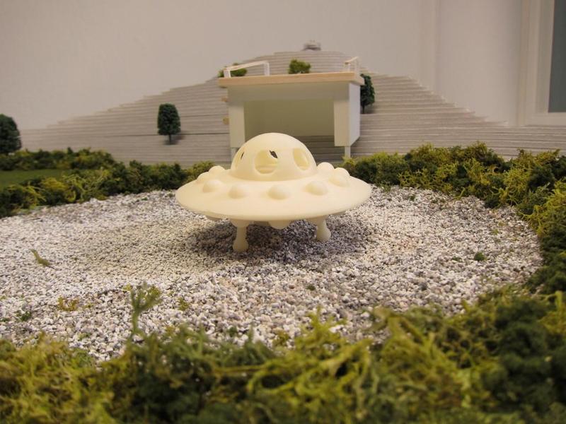 Flying saucer