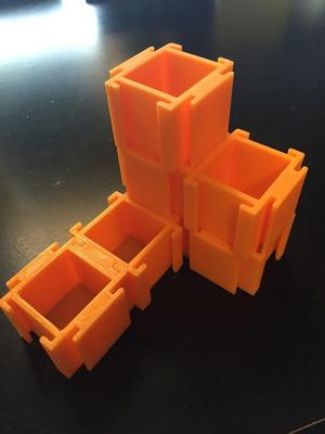 Storastacks: Stackable Box Storage Project