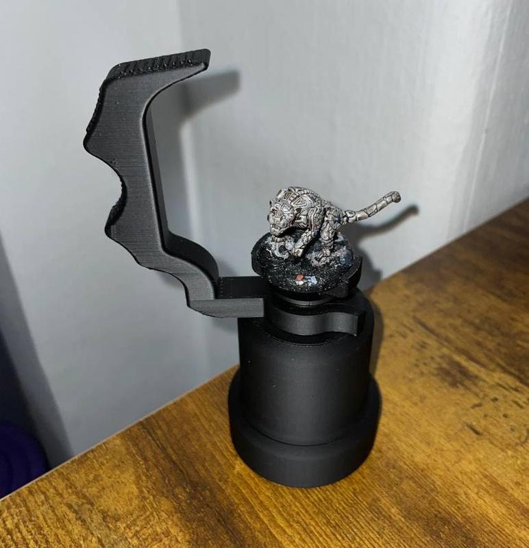 Miniature Painting Handle – Warhammer – Tabletop