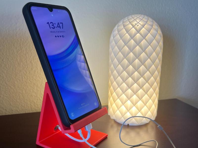 Mobile phone/smartphone/tablet stand