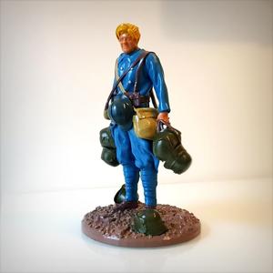 Helmet hunter