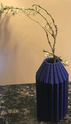 Elegante 3D-Rose mit strukturiertem Vase Muttertag