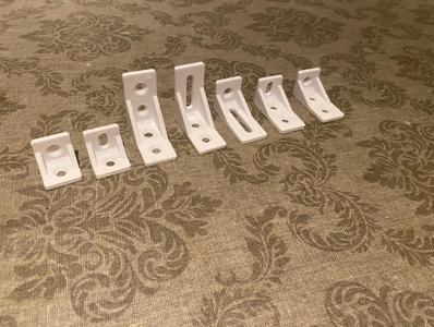 Bracket bundle: 14 L-brackets and 16 corner braces (3mm and 6mm thick versions)