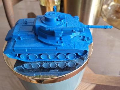 Tank miniature for Warhammer